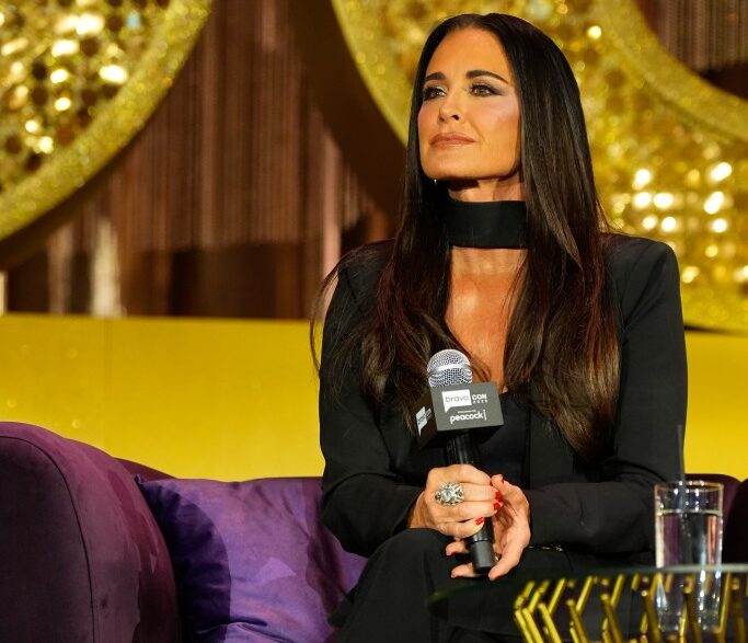 Kyle Richards Slams Ashley Darby Over Mauricio Flirting