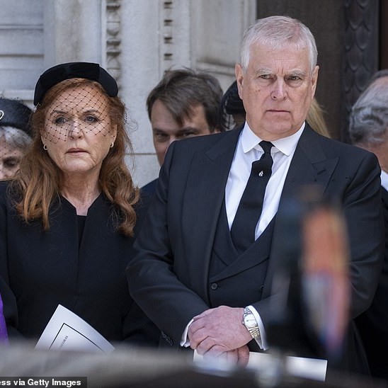 Sarah Ferguson introduced her goddaughter to Jeffrey Epstein after his first stint in prison for soliciting prostitution from a child, emails show - Daily Mail US