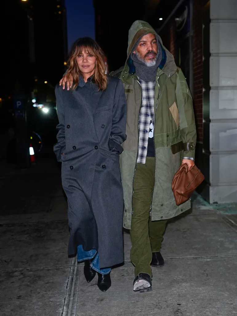 Halle Berry and Van Hunt are seen on a New York City street.