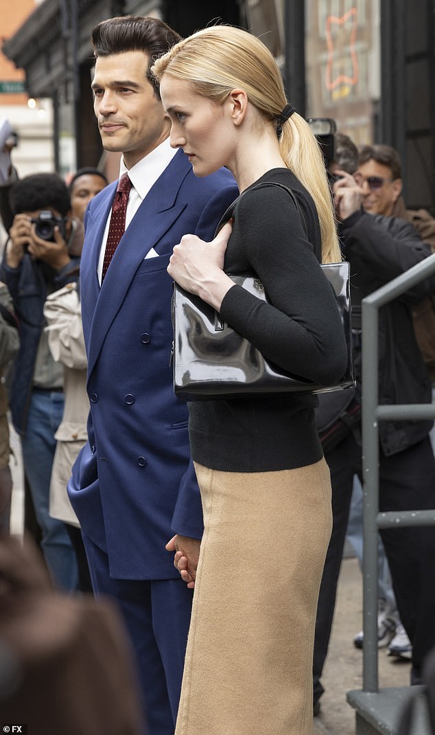 Scene from FX's Love Story depicting JFK Jr. and Carolyn