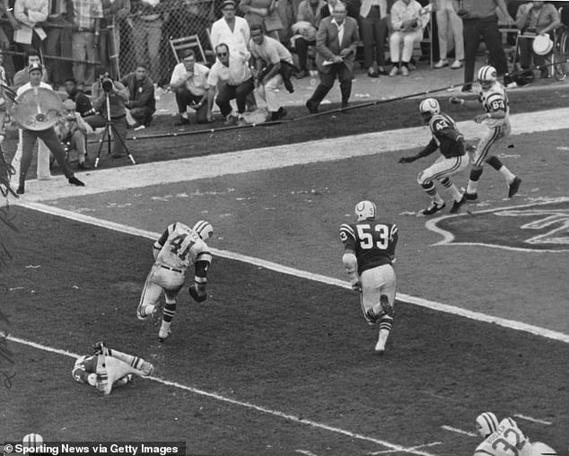 Matt Snell scores the Jets' only touchdown in Super Bowl III against the Baltimore Colts.
