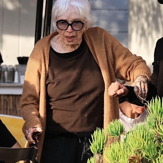 Shirley MacLaine went out to lunch in Malibu, California, on April 18. - BACKGRID