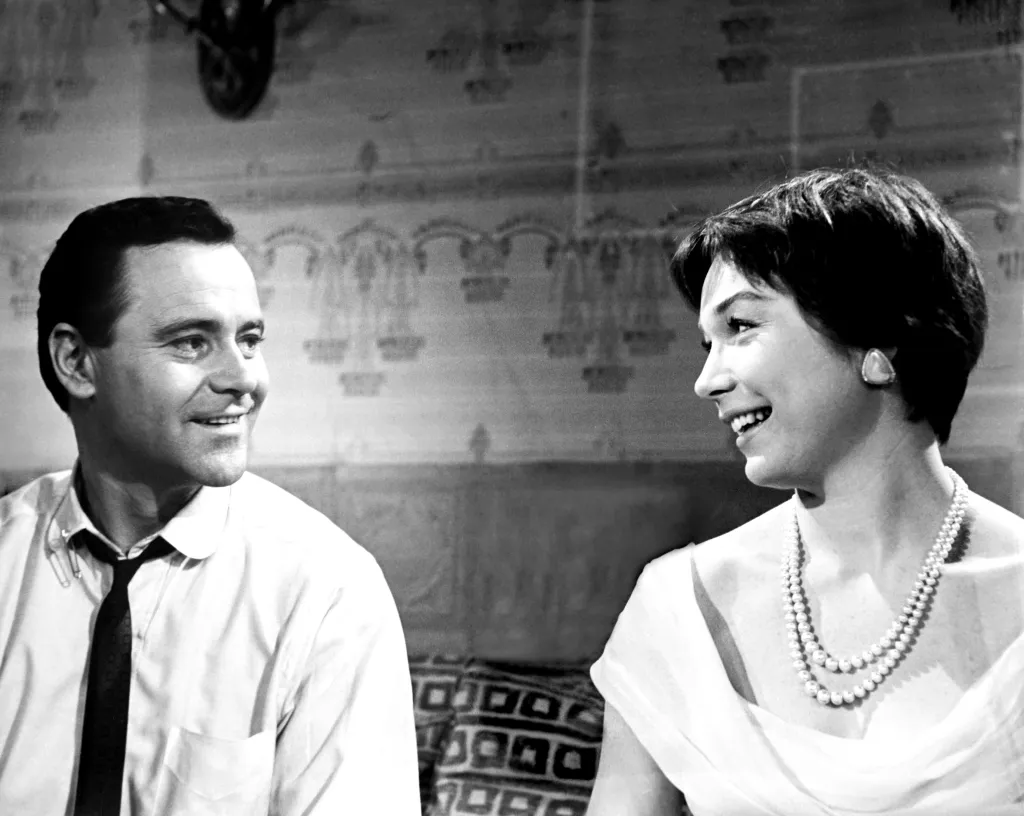 Jack Lemmon and Shirley MacLaine in "The Apartment" (1960).