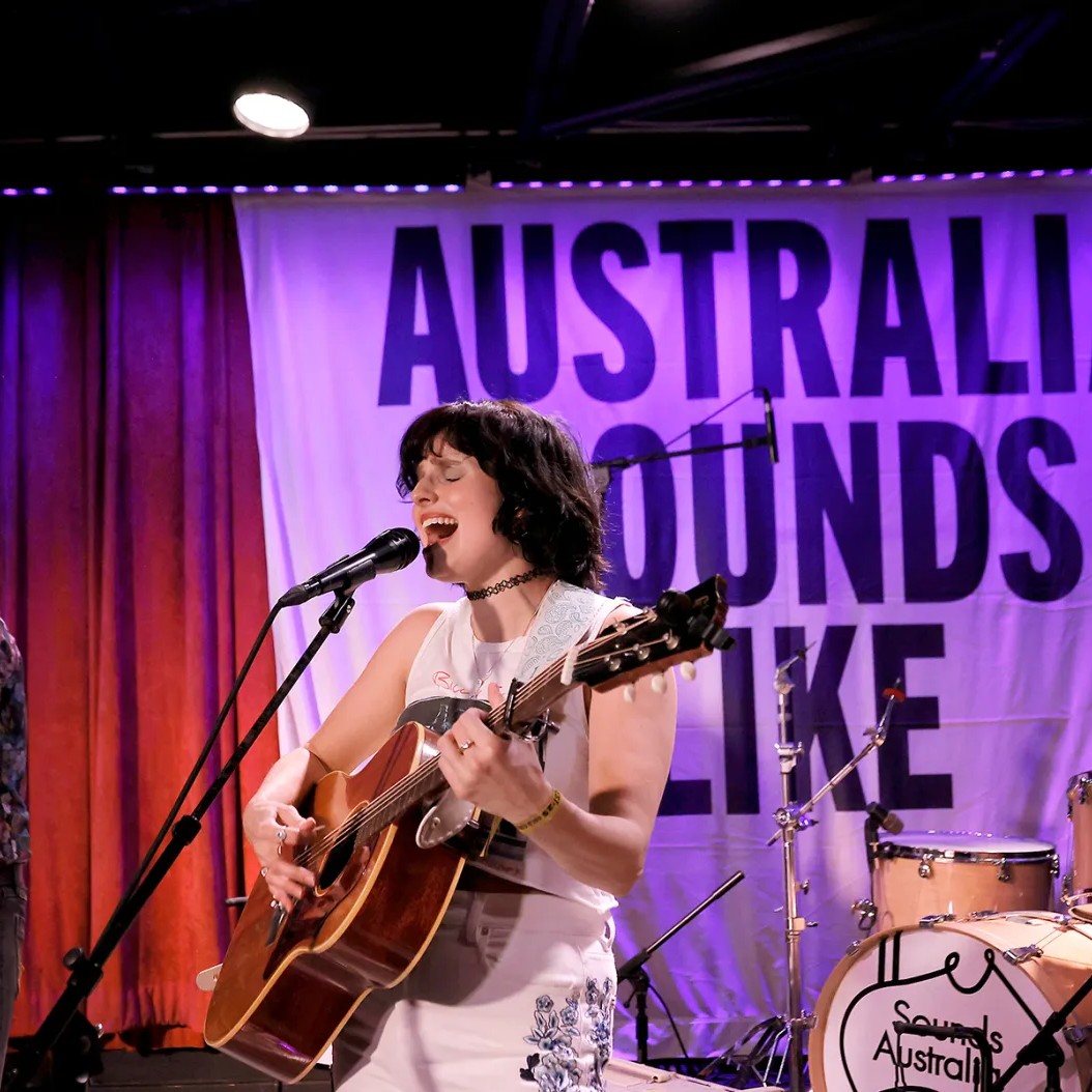 Imogen Clark performs at The Aussie BBQ in Nashville in 2025. - Tibrina Hobson/Getty Images