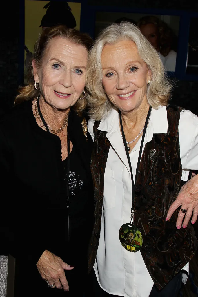 Sisters Juliet Mills and Hayley Mills at the Chiller Theatre Expo in 2019