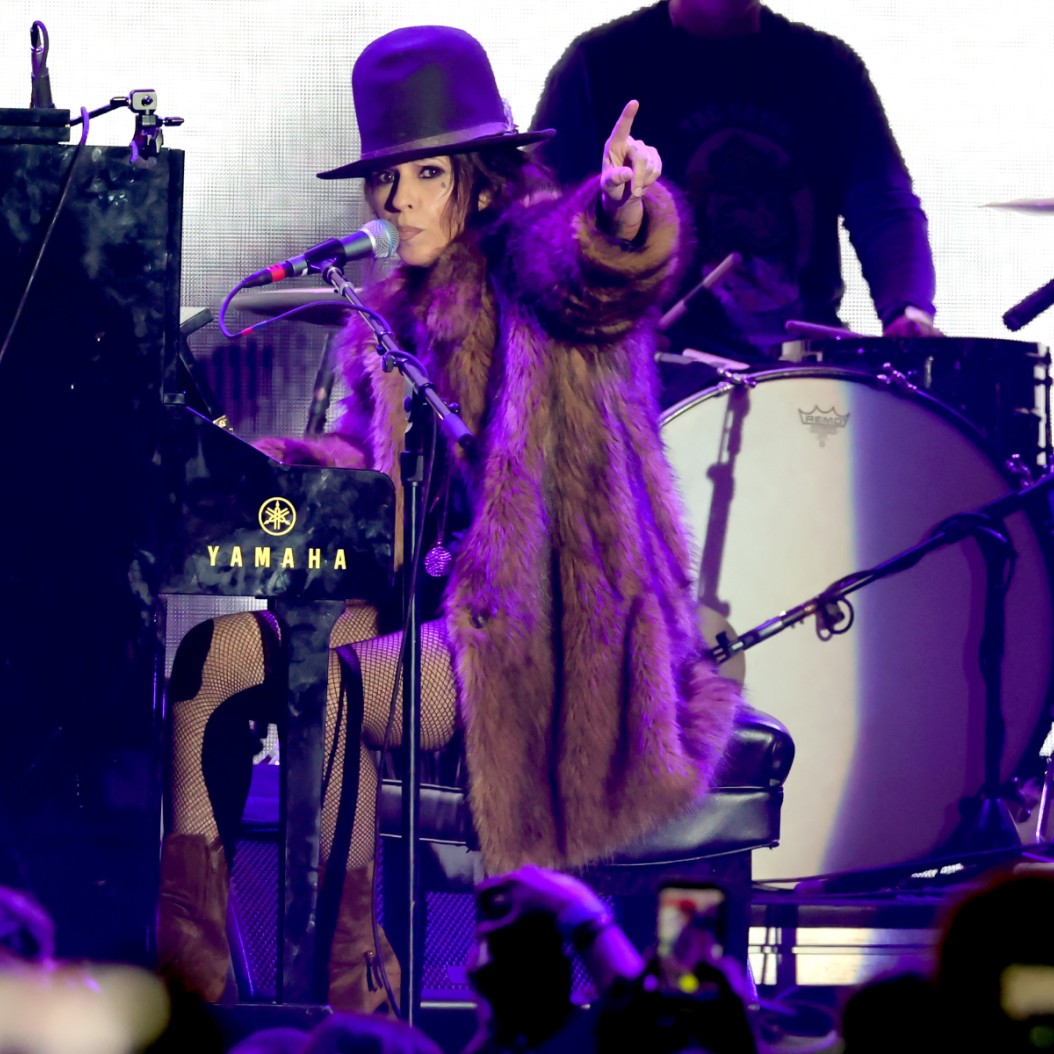 Linda Perry performing in 2025. - Kevin Winter/Getty Images