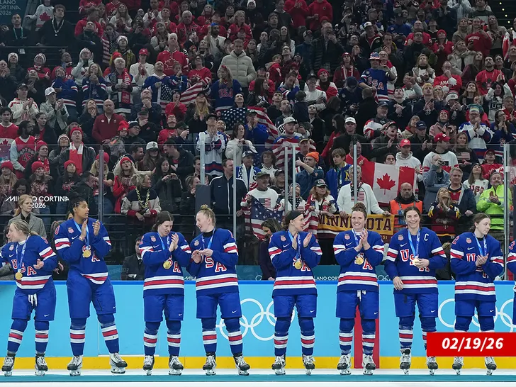 U.S. women's hockey team celebrates Olympic gold at Milan-Cortina 2026.