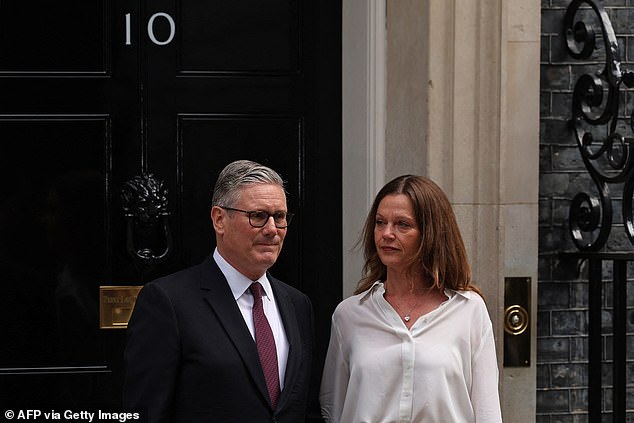 Keir Starmer and his wife Victoria on the doorstep of Number 10