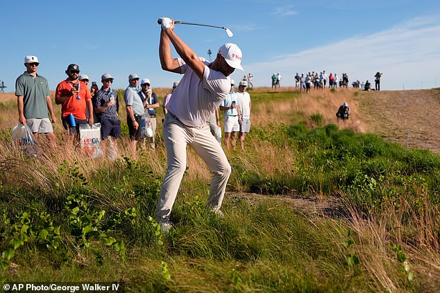 Clark battled against tough conditions and a rowdy crowd to hold his nerve in New York