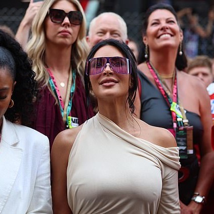 Kardashian watched Hamilton race for the first time since their romance was made public - Daily Mail US