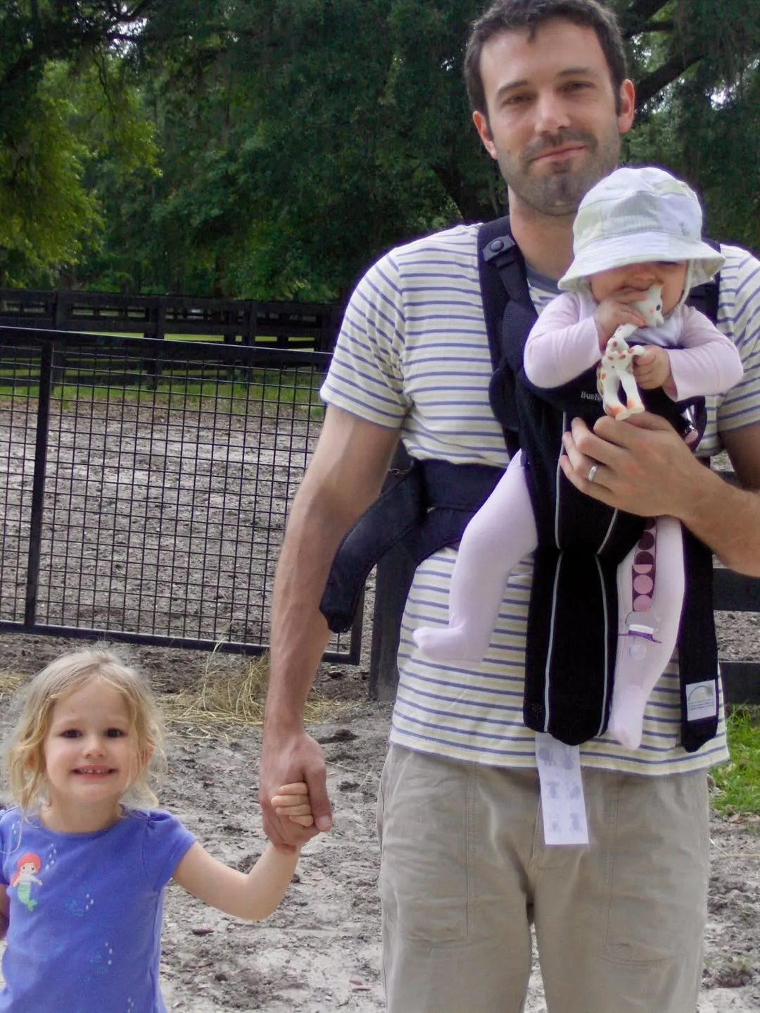 Ben Affleck with his two daughters.