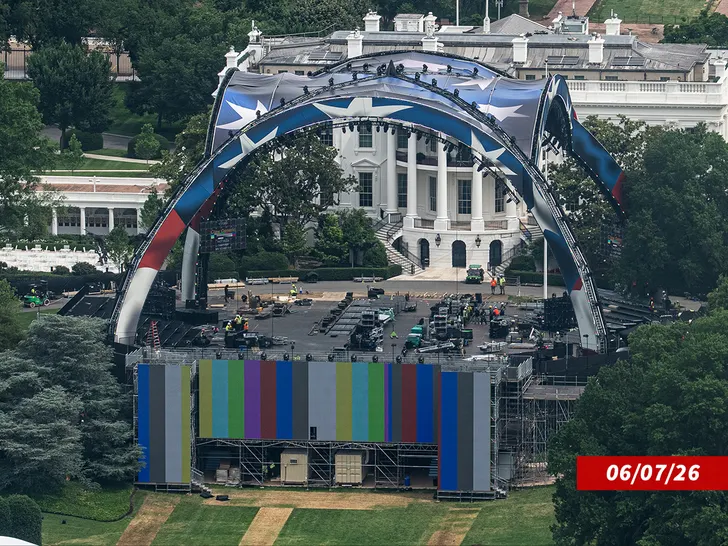 Event staging on the White House South Lawn, echoing the lawsuit's focus on the towering 'Claw' structure.