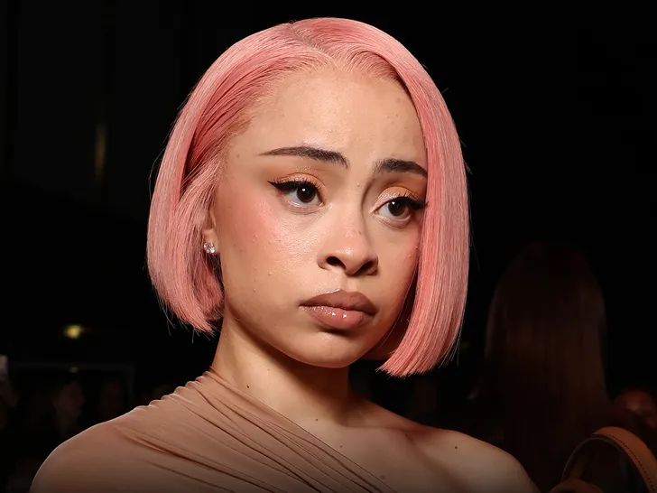 Close-up of Ice Spice at an event